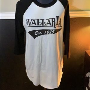 Black and white baseball style T-shirt